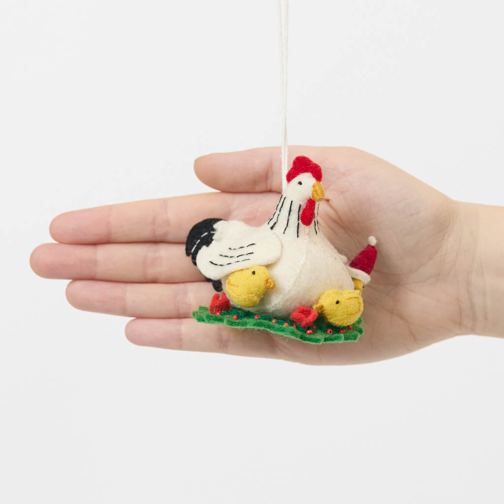Holiday Hen Chicks Ornament